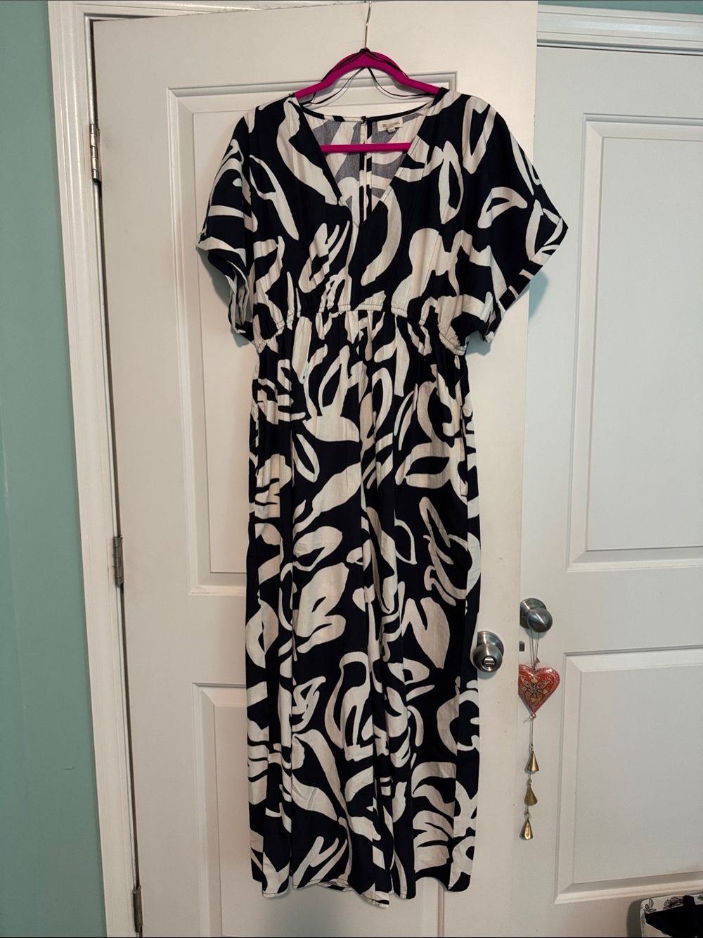 Black & White Abstract Midi Dress